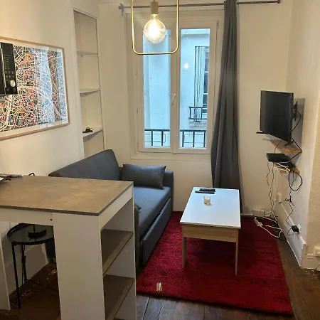Apartment Charmant Xi Paris